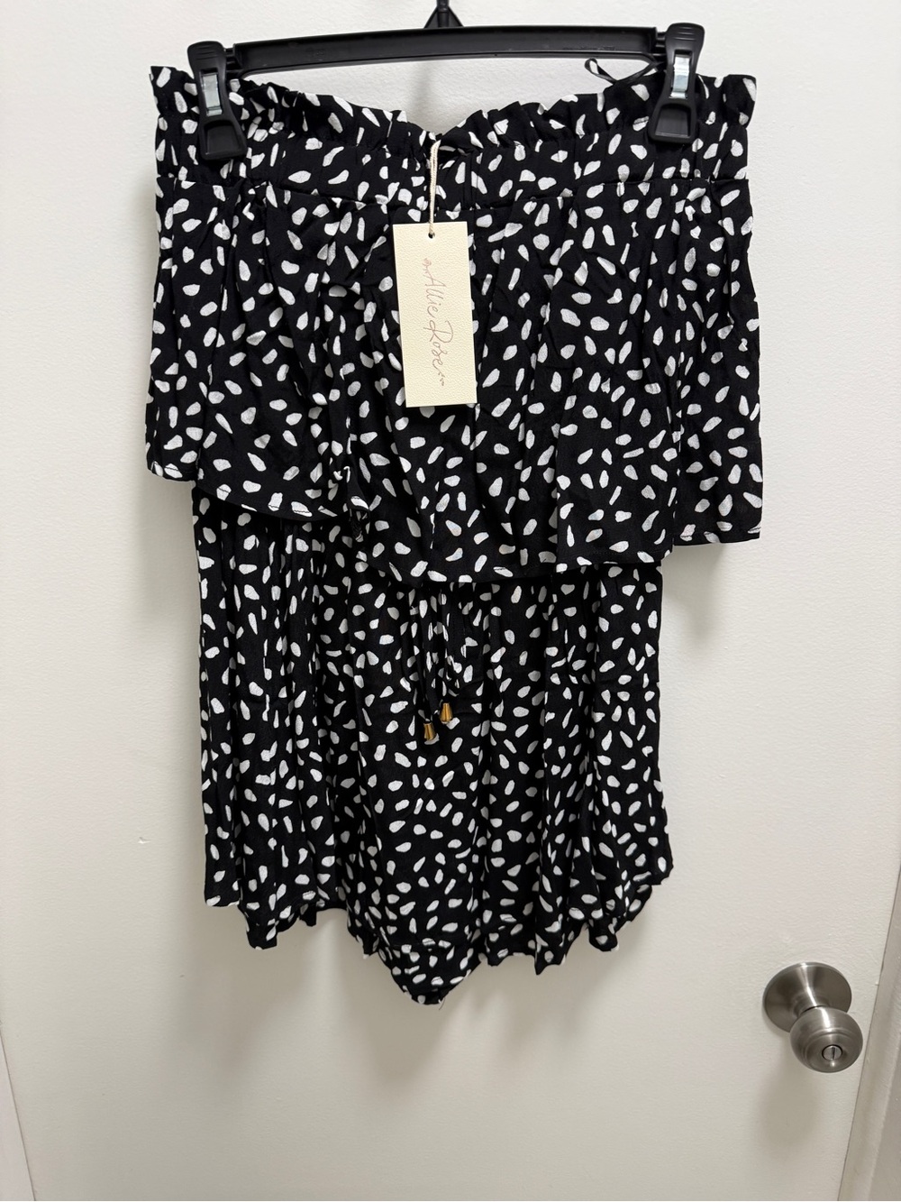 Alice + Olivia Black Strapless Printed Romper